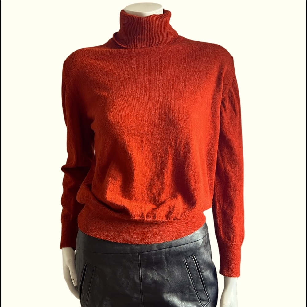 Vintage BLOOMINGDALES 100% Lambs Wool Turtleneck Sweater Made Uruguay Rust L